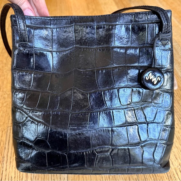 Monsac Black Crocodile-Embossed Genuine Leather Handbag with Shoulder Handles - Picture 3 of 15